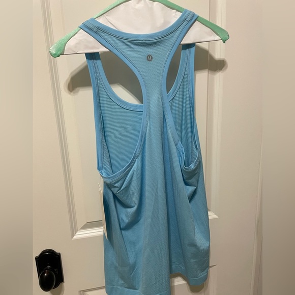 Lululemon swiftly tech tank - Picture 2 of 3